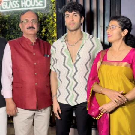 Jashwanth Bopanna with his Parents